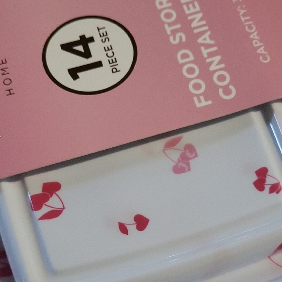 Juicy Couture Pink and White Food Storage Container Set - Picture 4 of 11